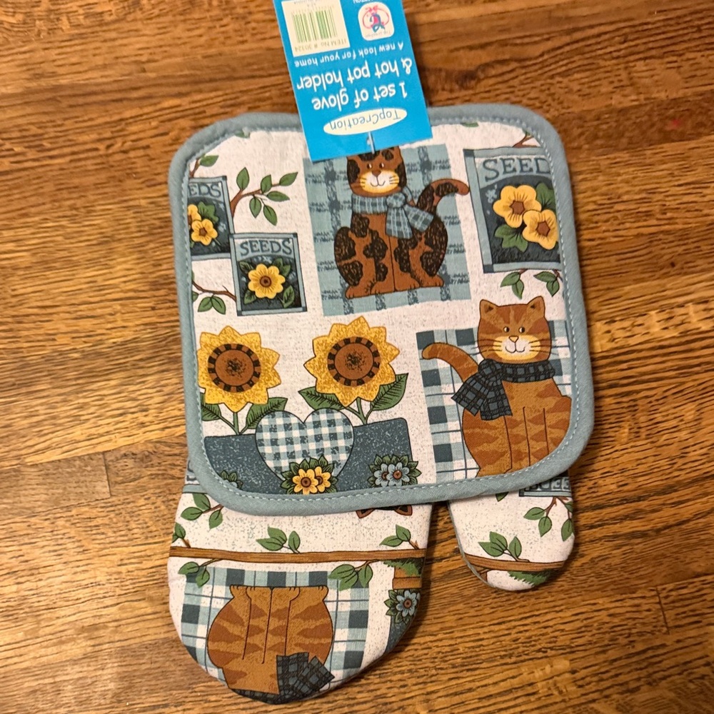 Brand new Cat & Sunflower Oven Mitt and Pot Holder Set - Blue, Yellow, Brown